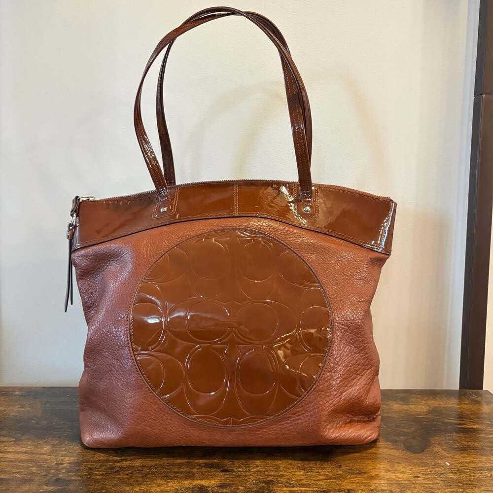 Coach Z23982 Brown Pebbled Leather Patent C Shoulder Tote Bag